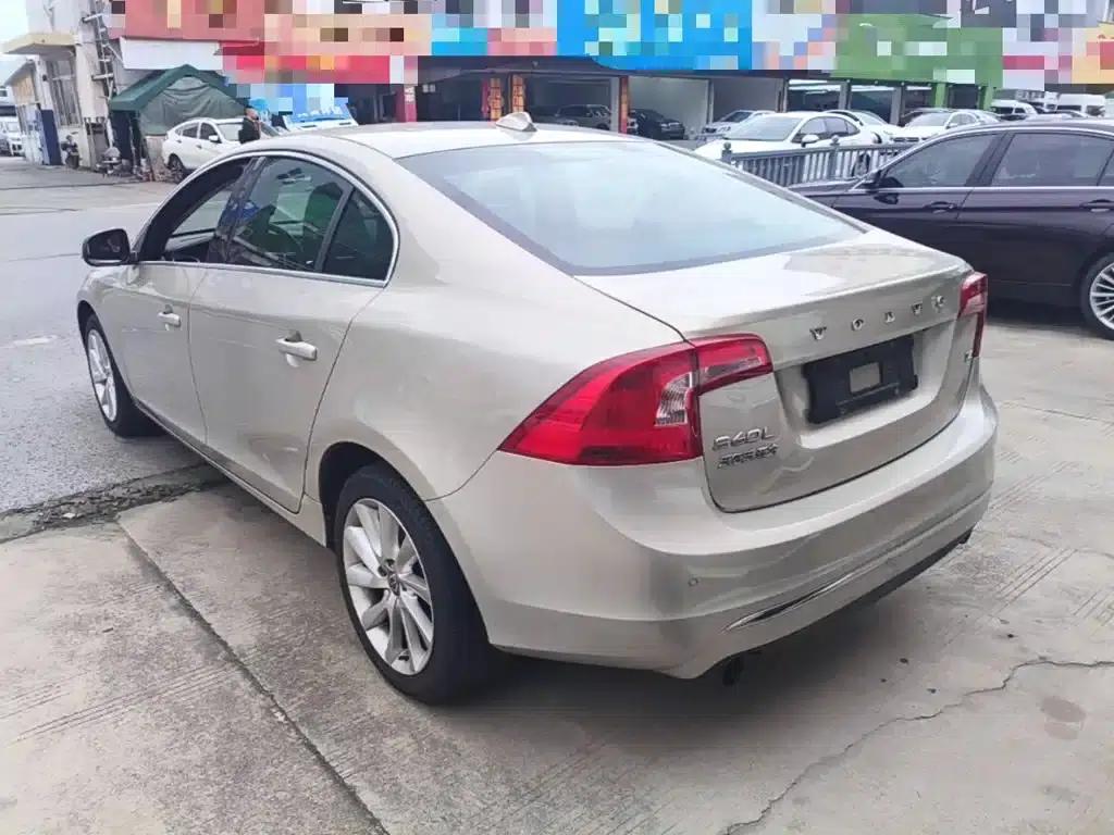 2017 Volvo S60L T4 Smart Edition — миниатюра 5