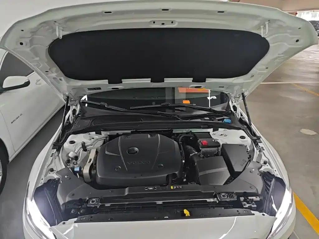 2021 Volvo S60 T4 Inscription Luxury Edition — миниатюра 20