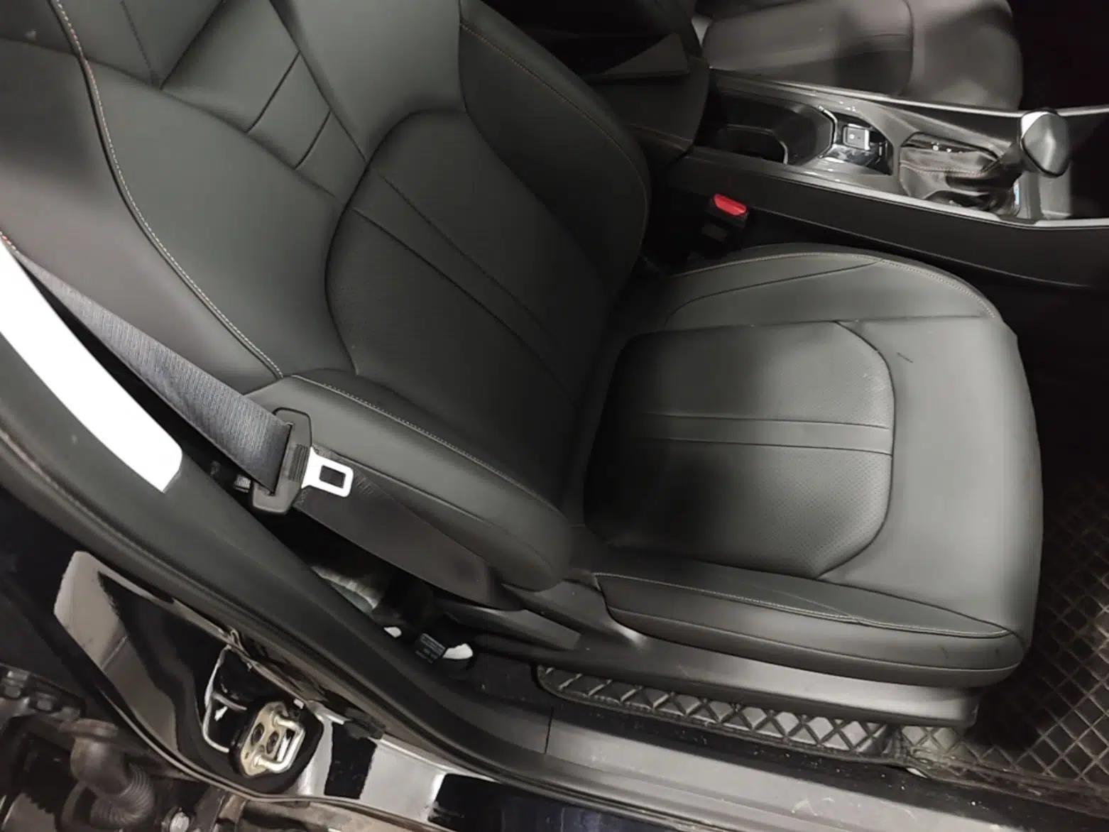 Dongfeng Aeolus Yixuan 2025 1.5L Automatic Luxury Version — миниатюра 19