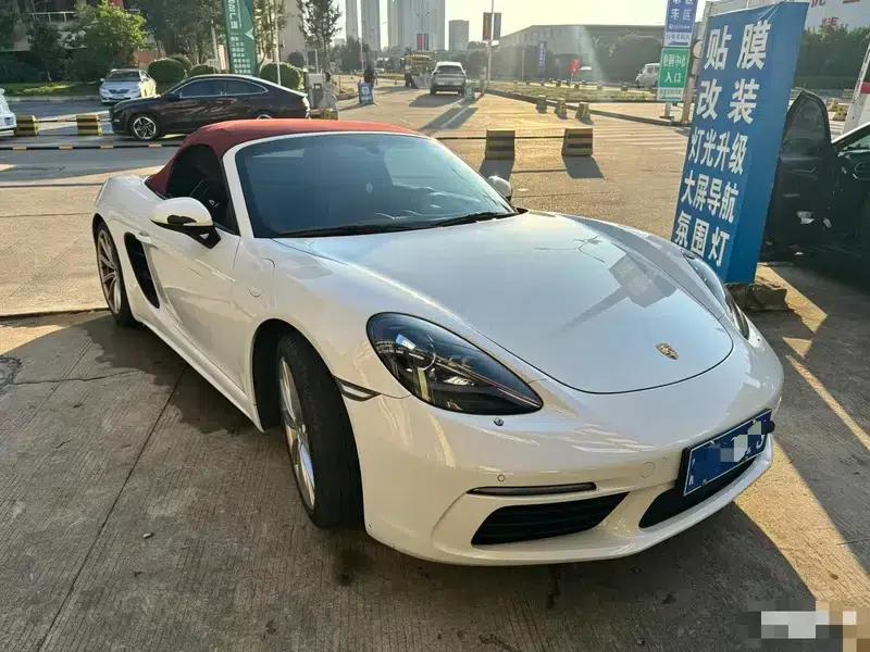 2020 Porsche 718 Boxster 2.0T — миниатюра 2