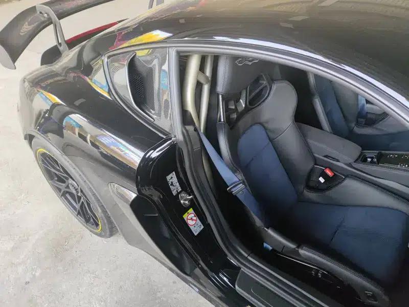 Porsche 718 2022 Cayman GT4 RS 4.0L — миниатюра 10