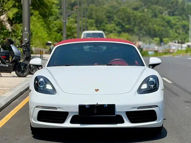 2018 Porsche 718 Boxster 2.0T — миниатюра 2