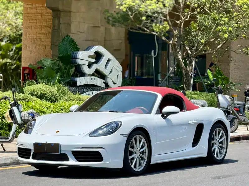 2018 Porsche 718 Boxster 2.0T — миниатюра 8