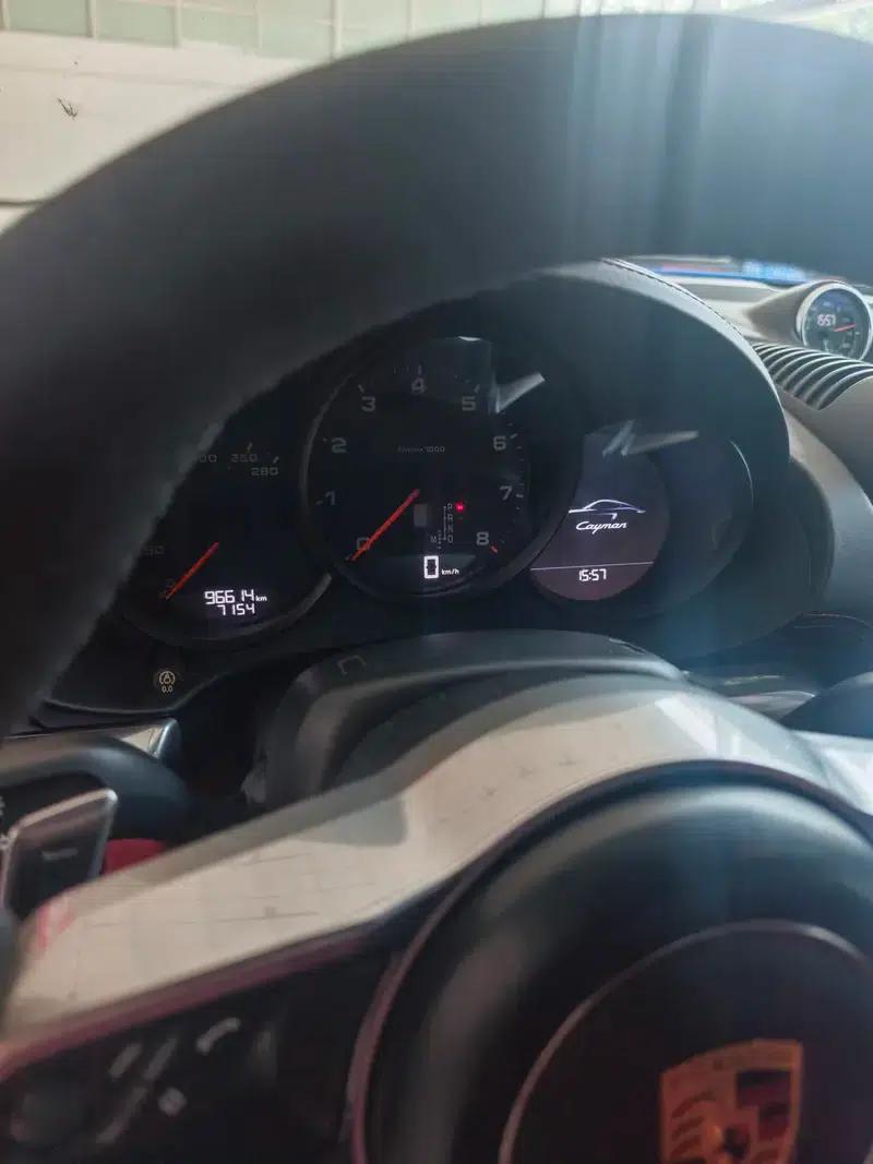 Porsche 718 Cayman 2018 2.0T — миниатюра 9