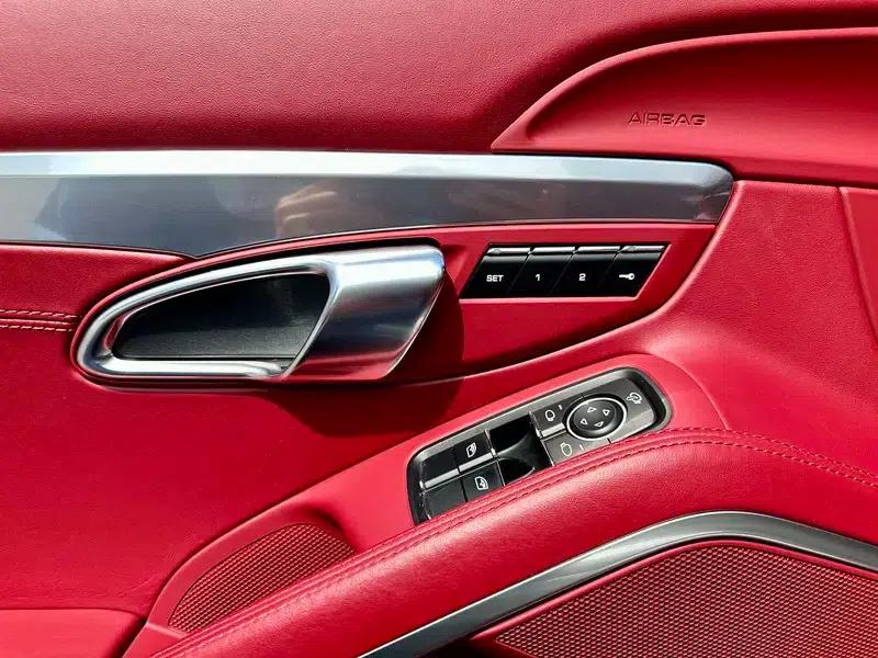 2020 Porsche 718 Boxster 2.0T — миниатюра 26