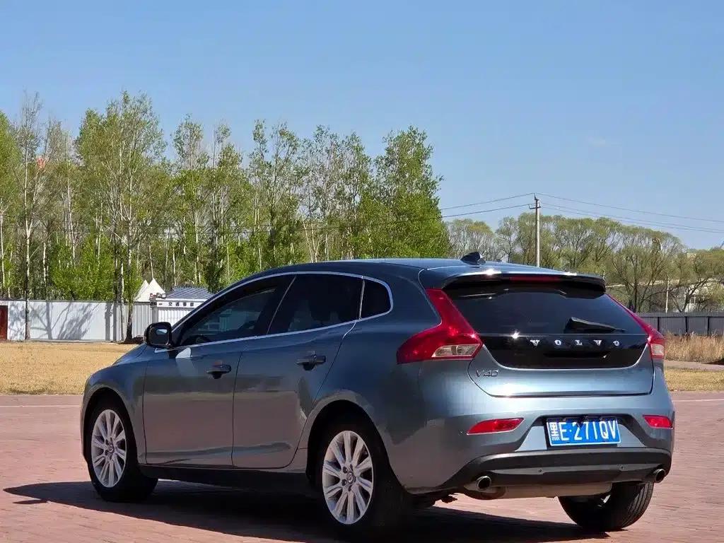 2014 Volvo V40 2.0T Smart Edition — миниатюра 8