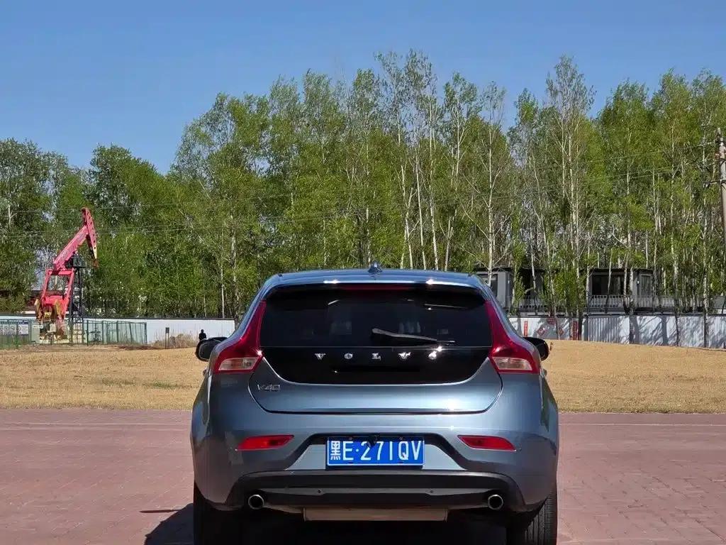 2014 Volvo V40 2.0T Smart Edition — миниатюра 9