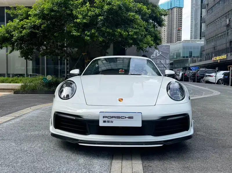 2024 Porsche 911 3.0T Automatic AWD 4-Seater Factory Custom Edition — миниатюра 2
