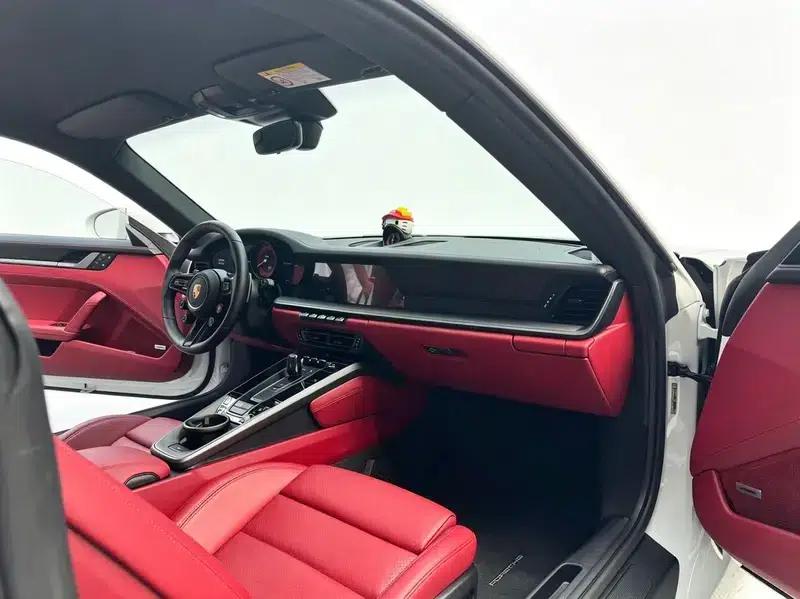 2024 Porsche 911 3.0T Automatic AWD 4-Seater Factory Custom Edition — миниатюра 14