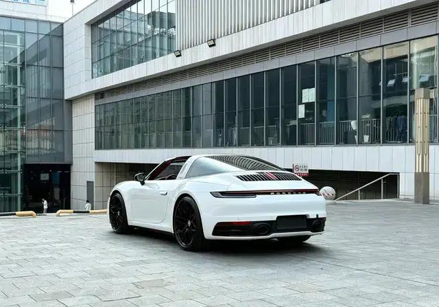 2023 Porsche 911 Targa 4 3.0T — миниатюра 14