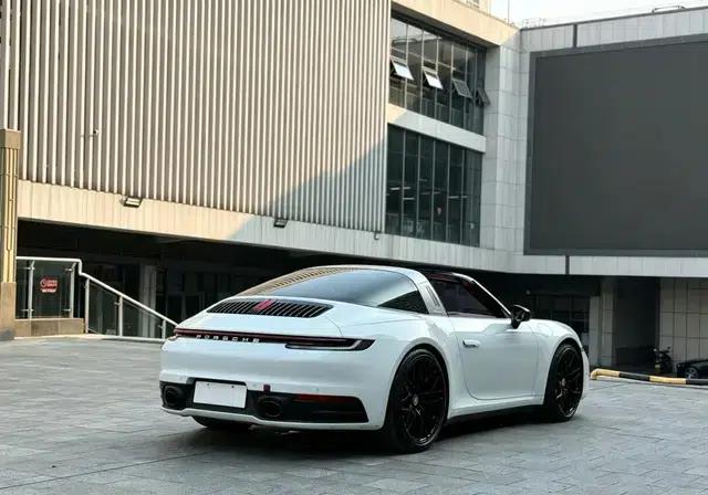 2023 Porsche 911 Targa 4 3.0T — миниатюра 6