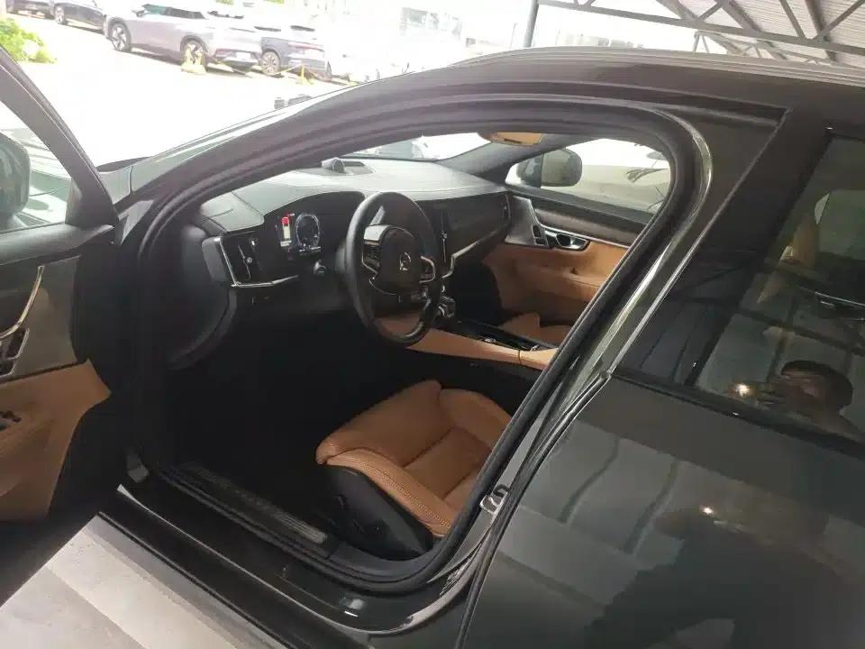 2019 Volvo V90 Cross Country T5 AWD Supreme Edition (China V Emission Standard) — миниатюра 5