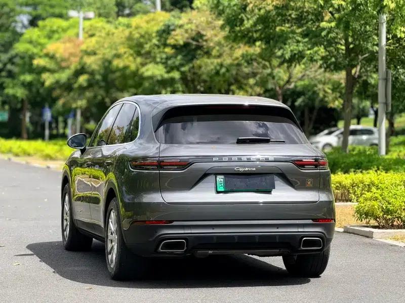 Cayenne E-Hybrid 2021 Cayenne E-Hybrid 2.0T — миниатюра 7
