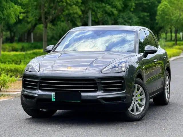 Cayenne E-Hybrid 2021 Cayenne E-Hybrid 2.0T