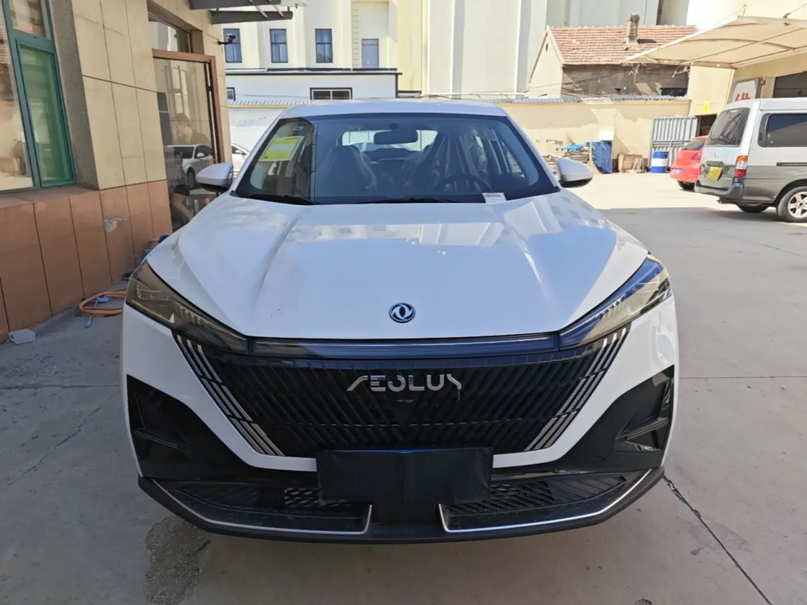 Dongfeng Aeolus Mage 2026 Model, 1.5T ZhiShang Version — миниатюра 2
