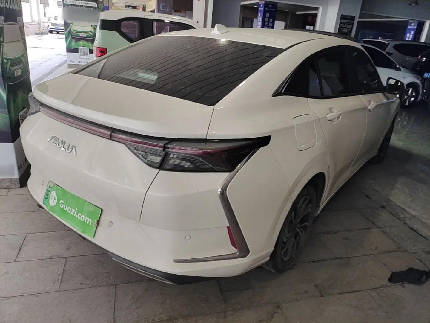 Dongfeng Aeolus Yixuan EV 2020 Zhiyue Model — миниатюра 6