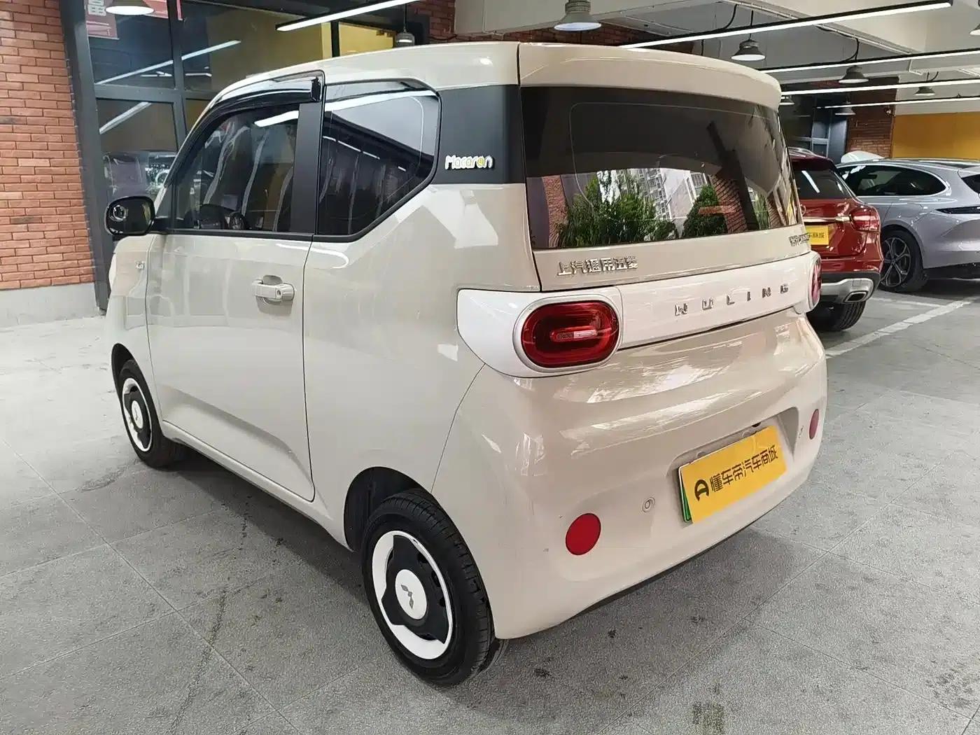 Hongguang MINIEV 2024 Third Generation 215km/h Youth Edition — миниатюра 2