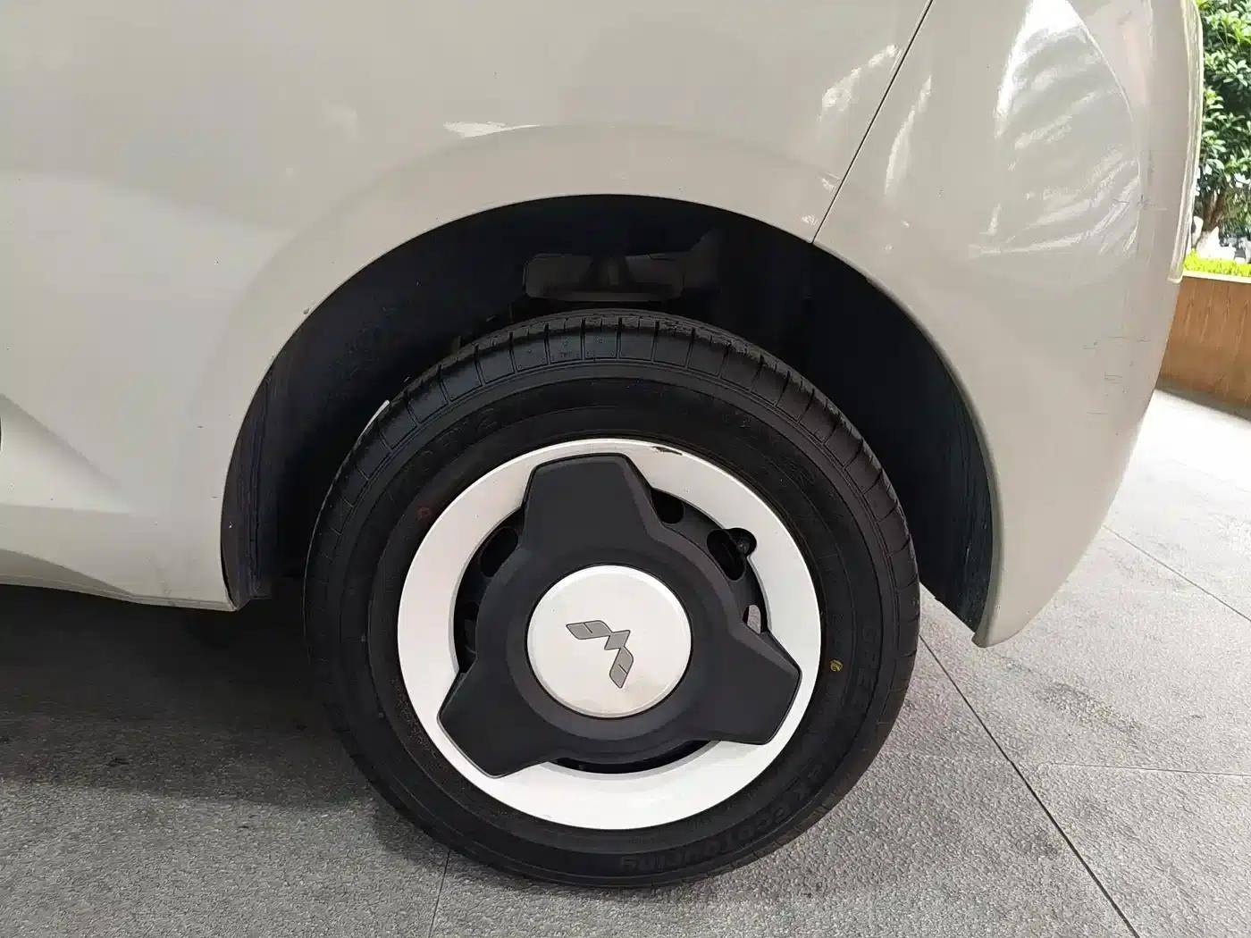 Hongguang MINIEV 2024 Third Generation 215km/h Youth Edition — миниатюра 16