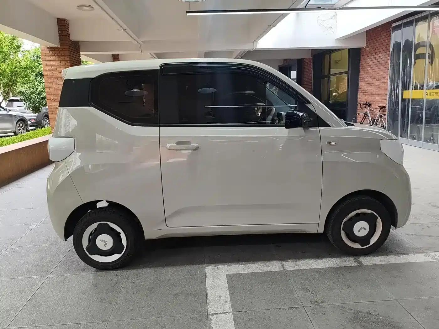 Hongguang MINIEV 2024 Third Generation 215km/h Youth Edition — миниатюра 5
