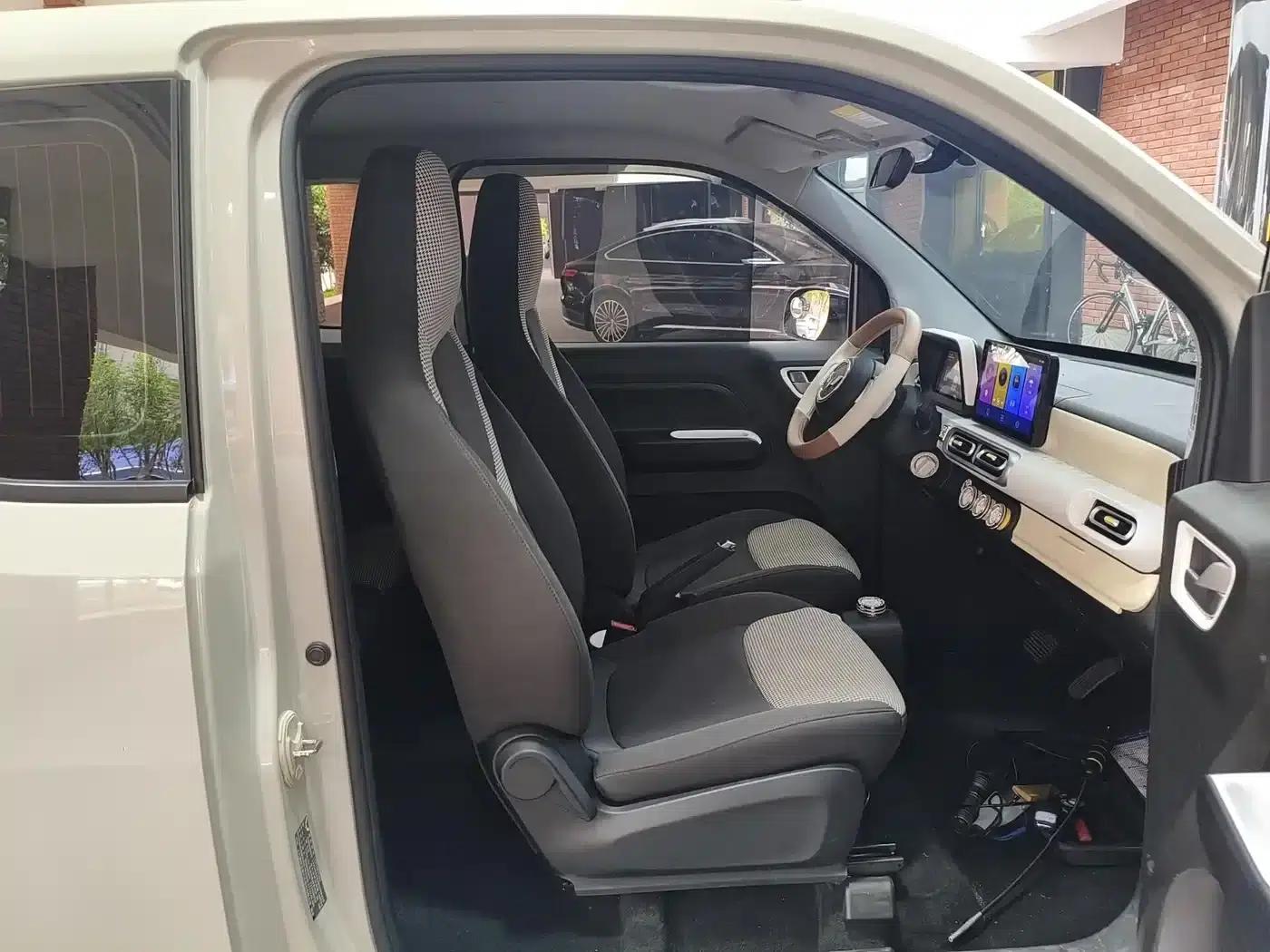 Hongguang MINIEV 2024 Third Generation 215km/h Youth Edition — миниатюра 9
