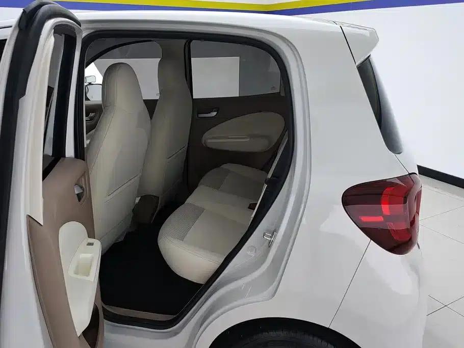 Hongguang MINIEV 2025 Fourth Generation Four-Door Advanced Model — миниатюра 11