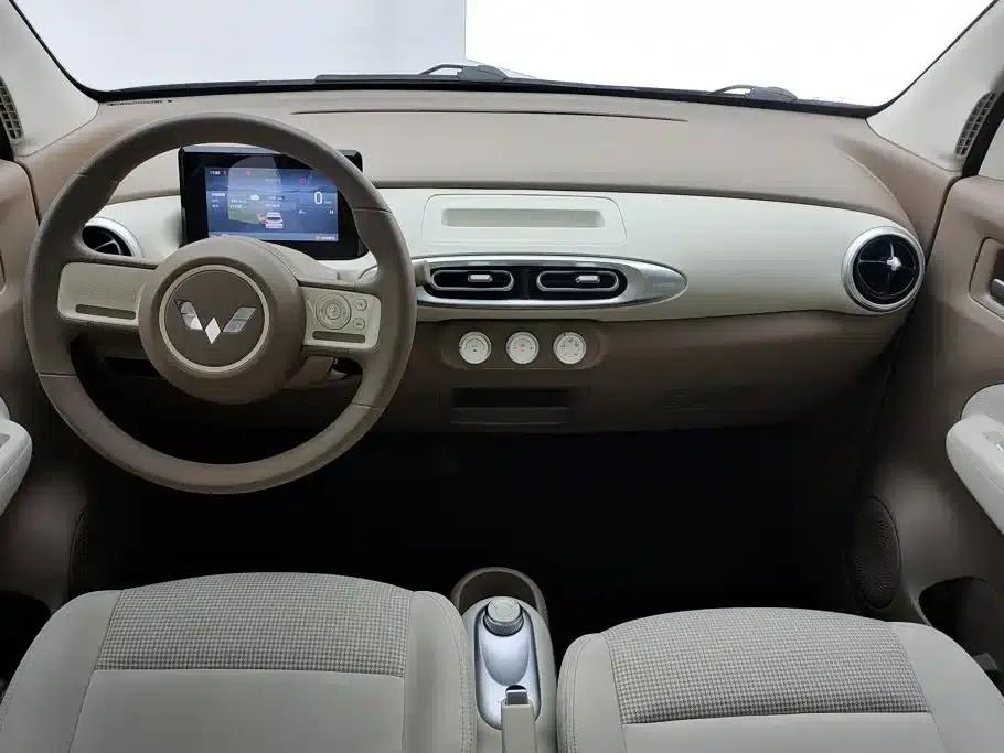 Hongguang MINIEV 2025 Fourth Generation Four-Door Advanced Model — миниатюра 12