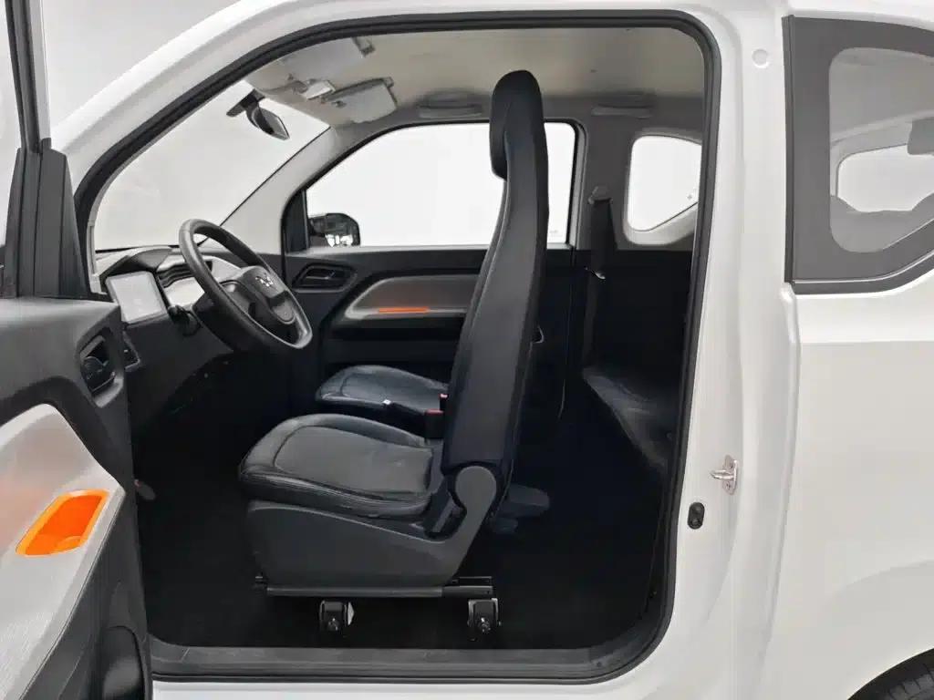 Hongguang MINIEV 2020 Model, Comfort Edition, Lithium Iron Phosphate — миниатюра 10