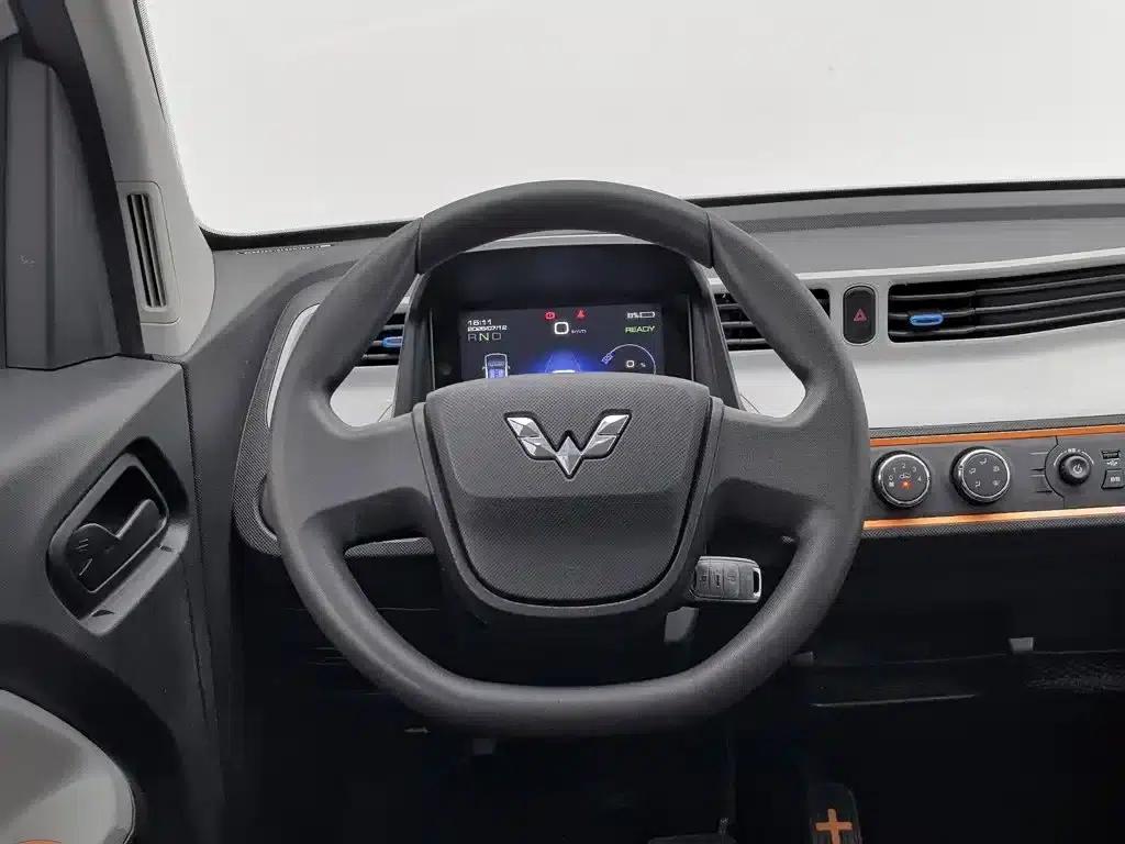 Hongguang MINIEV 2020 Model, Comfort Edition, Lithium Iron Phosphate — миниатюра 11
