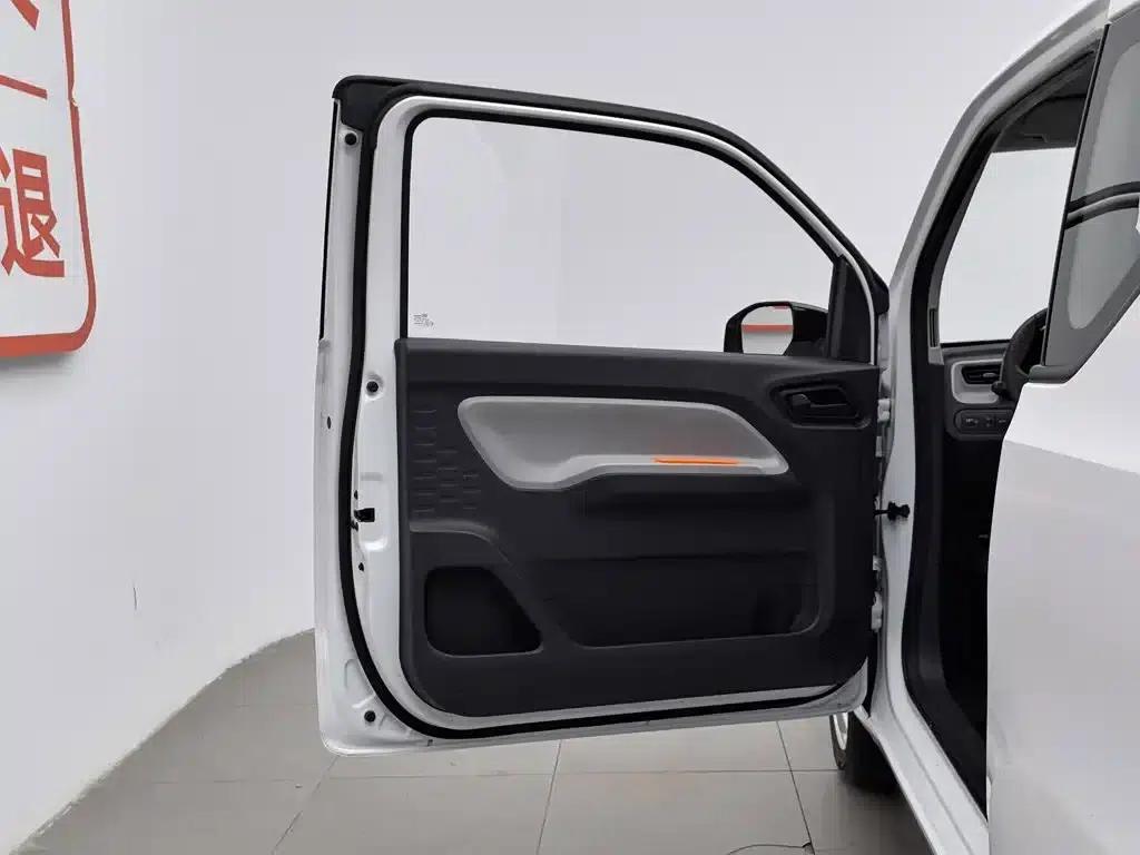 Hongguang MINIEV 2020 Model, Comfort Edition, Lithium Iron Phosphate — миниатюра 8