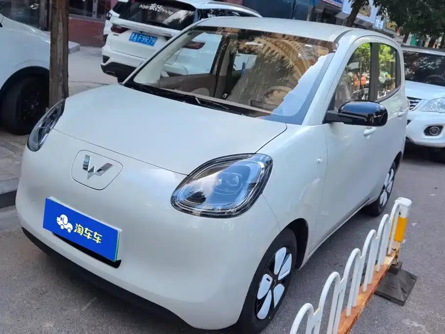 Hongguang MINIEV 2025 Fourth Generation Four-Door Advanced Model — миниатюра 1