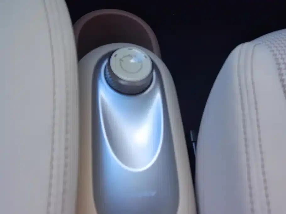 Hongguang MINIEV 2025 Fourth Generation Four-Door Advanced Model — миниатюра 16