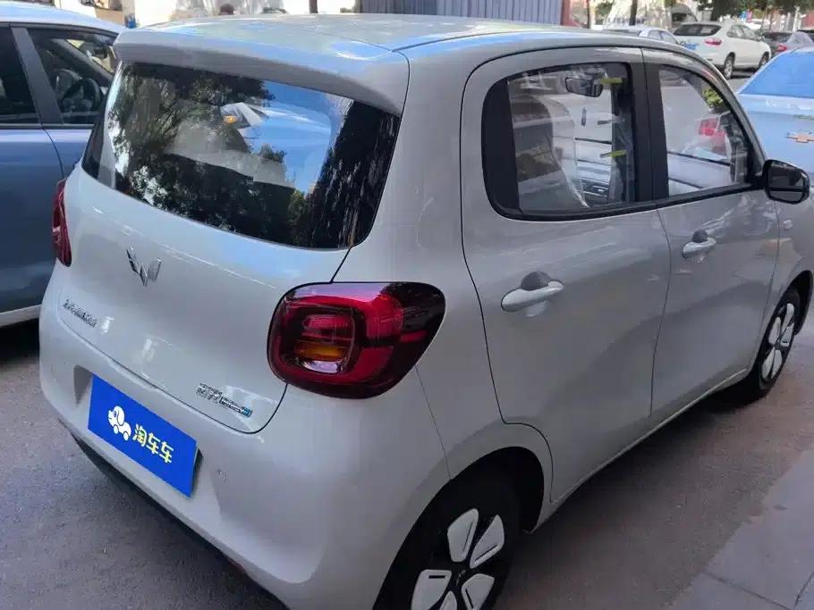 Hongguang MINIEV 2025 Fourth Generation Four-Door Advanced Model — миниатюра 3