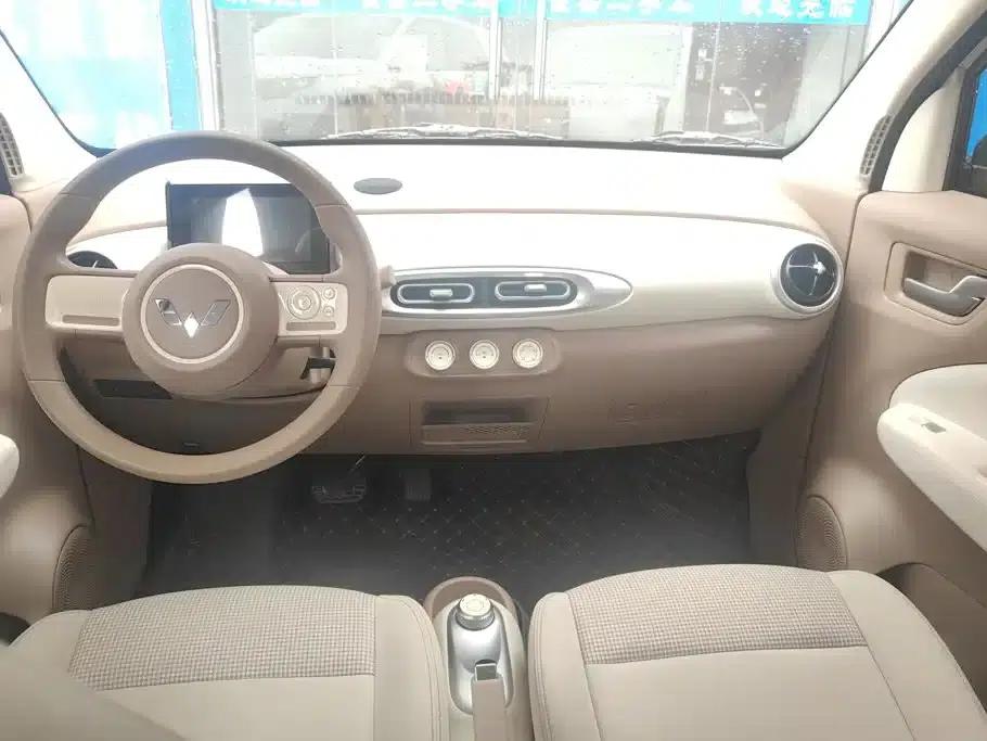 Hongguang MINIEV 2025 Fourth Generation Four-Door Advanced Model — миниатюра 12