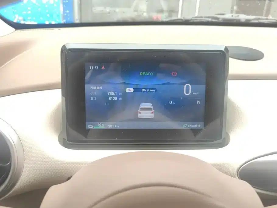 Hongguang MINIEV 2025 Fourth Generation Four-Door Advanced Model — миниатюра 14