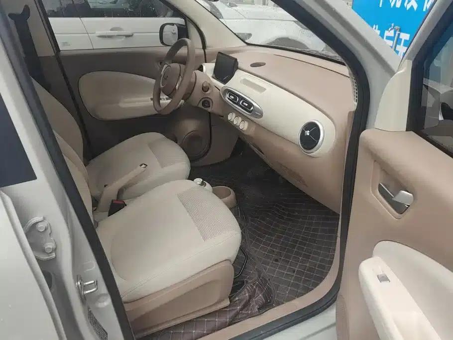 Hongguang MINIEV 2025 Fourth Generation Four-Door Advanced Model — миниатюра 8