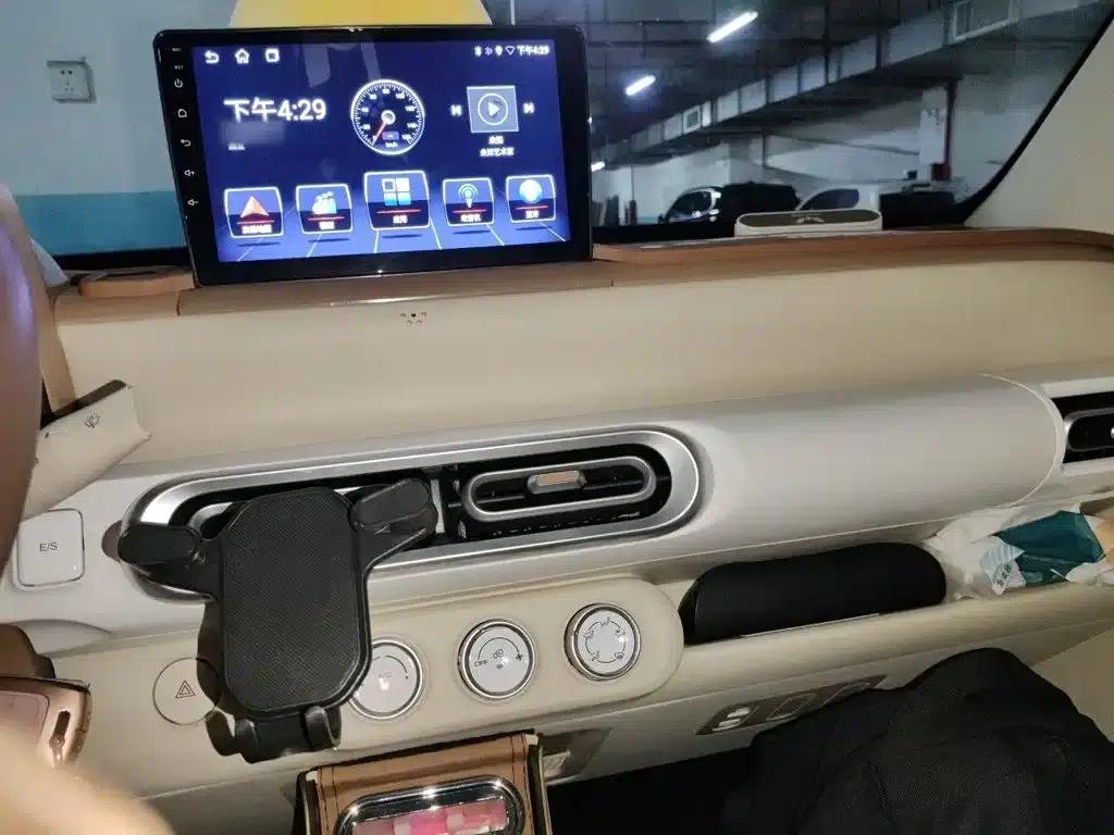 Hongguang MINIEV 2024 Third Generation 215km/h Youth Edition — миниатюра 6