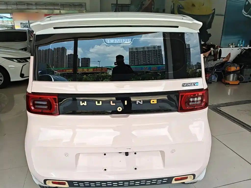 Hongguang MINIEV 2022 Enjoy Edition (Lithium Iron Phosphate) — миниатюра 6