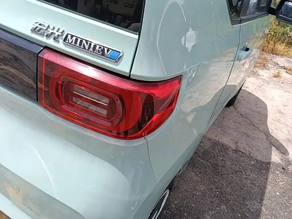 Hongguang MINIEV 2022 Macaron Premium Edition (Lithium Iron Phosphate) — миниатюра 8