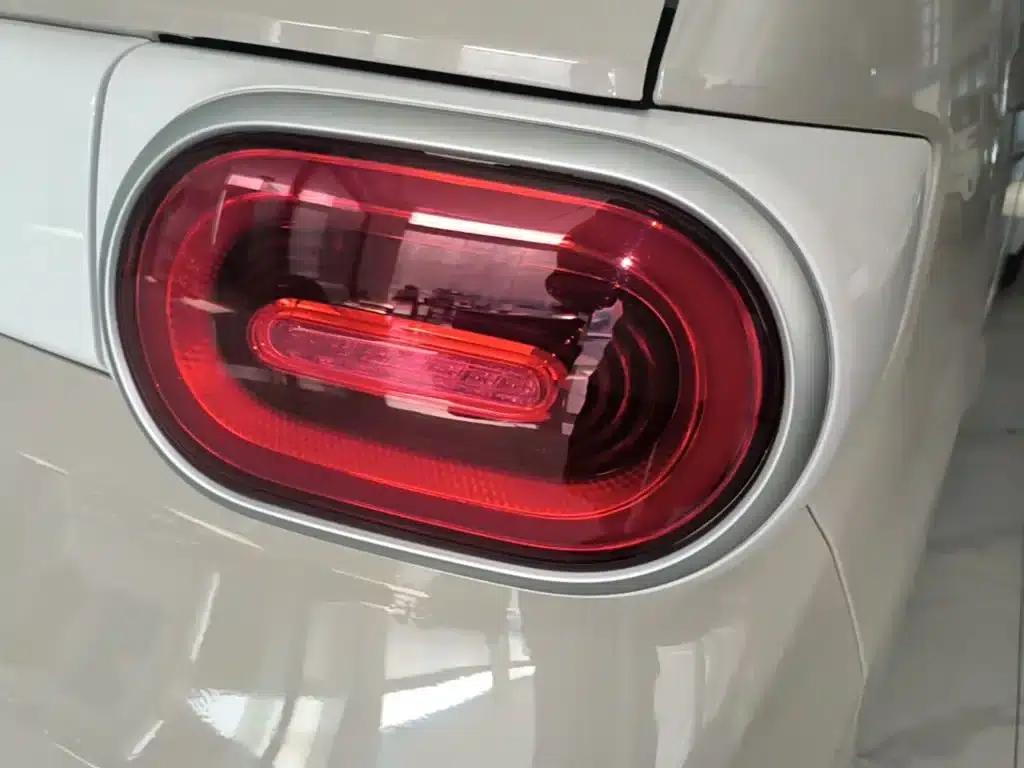 Hongguang MINIEV 2024 Third Generation 215km/h Youth Edition — миниатюра 8