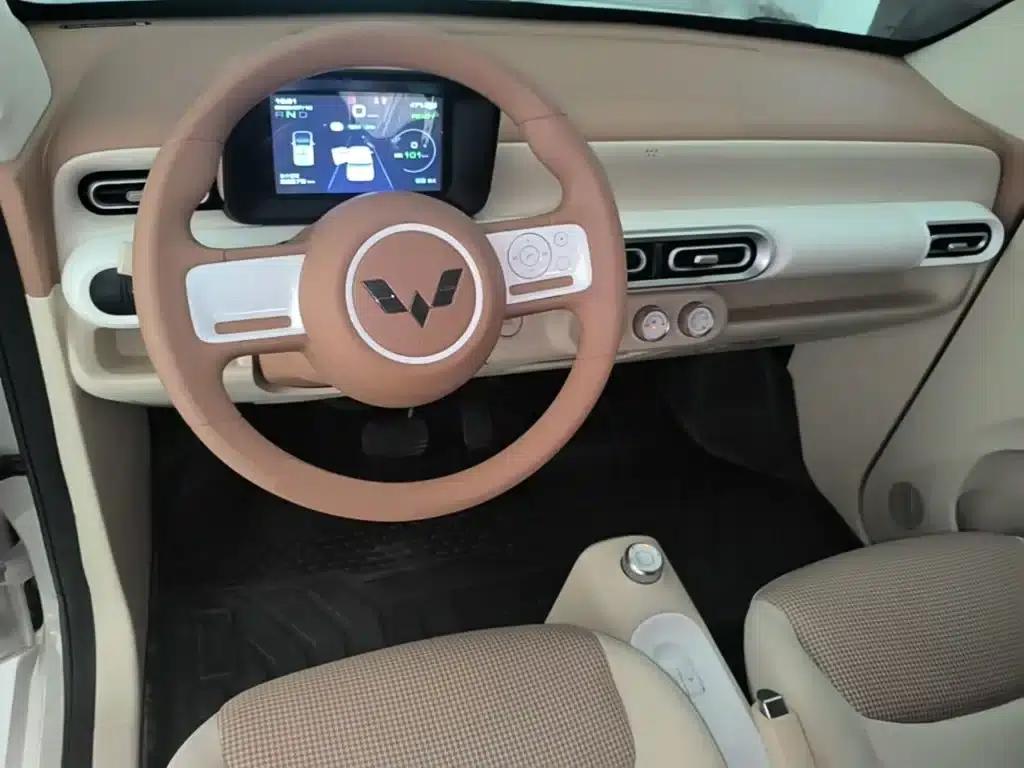 Hongguang MINIEV 2024 Third Generation 215km/h Youth Edition — миниатюра 10