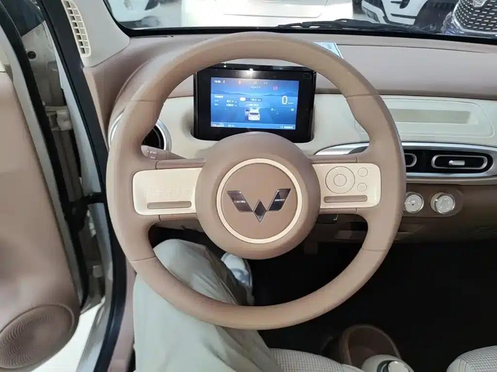 Hongguang MINIEV 2025 Fourth Generation Four-Door Advanced Model — миниатюра 11