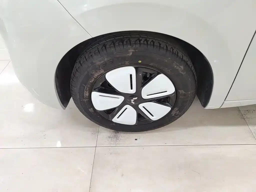 Hongguang MINIEV 2025 Fourth Generation Four-Door Advanced Model — миниатюра 23