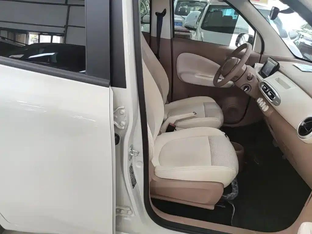 Hongguang MINIEV 2025 Fourth Generation Four-Door Advanced Model — миниатюра 25