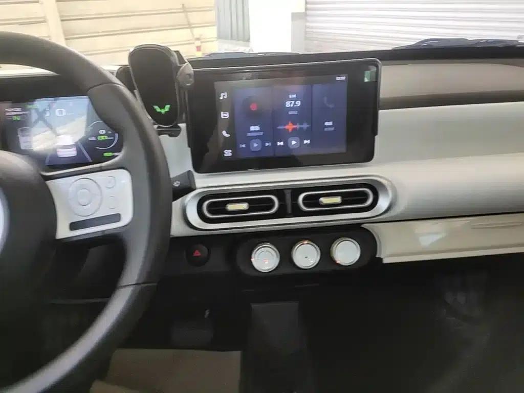 Hongguang MINIEV 2024 Third Generation 215km/h Advanced Edition — миниатюра 13