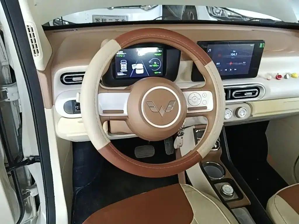 Hongguang MINIEV 2024 Third Generation 215km/h Advanced Edition — миниатюра 11