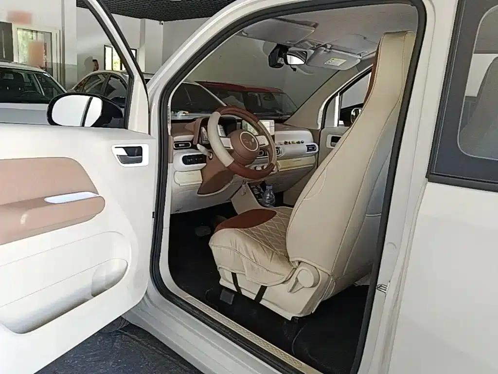 Hongguang MINIEV 2024 Third Generation 215km/h Advanced Edition — миниатюра 16