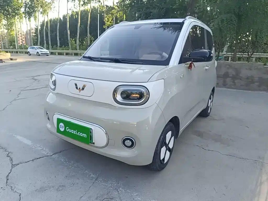 Hongguang MINIEV 2024 Third Generation 215km/h Advanced Edition — миниатюра 1