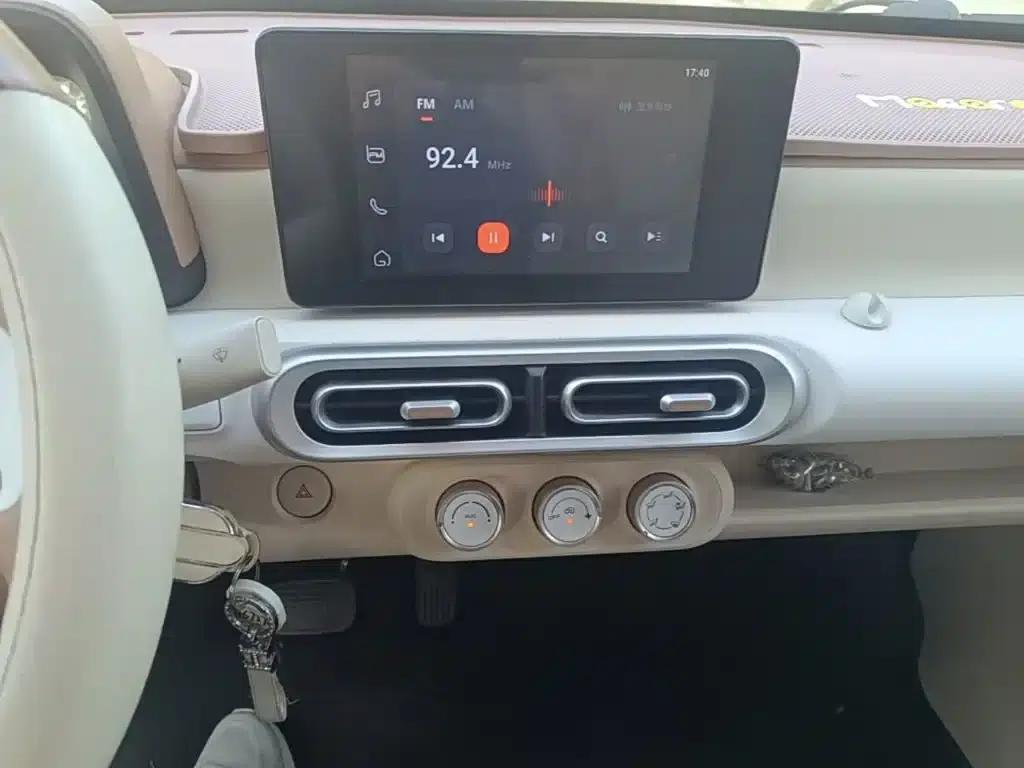 Hongguang MINIEV 2024 Third Generation 215km/h Advanced Edition — миниатюра 13