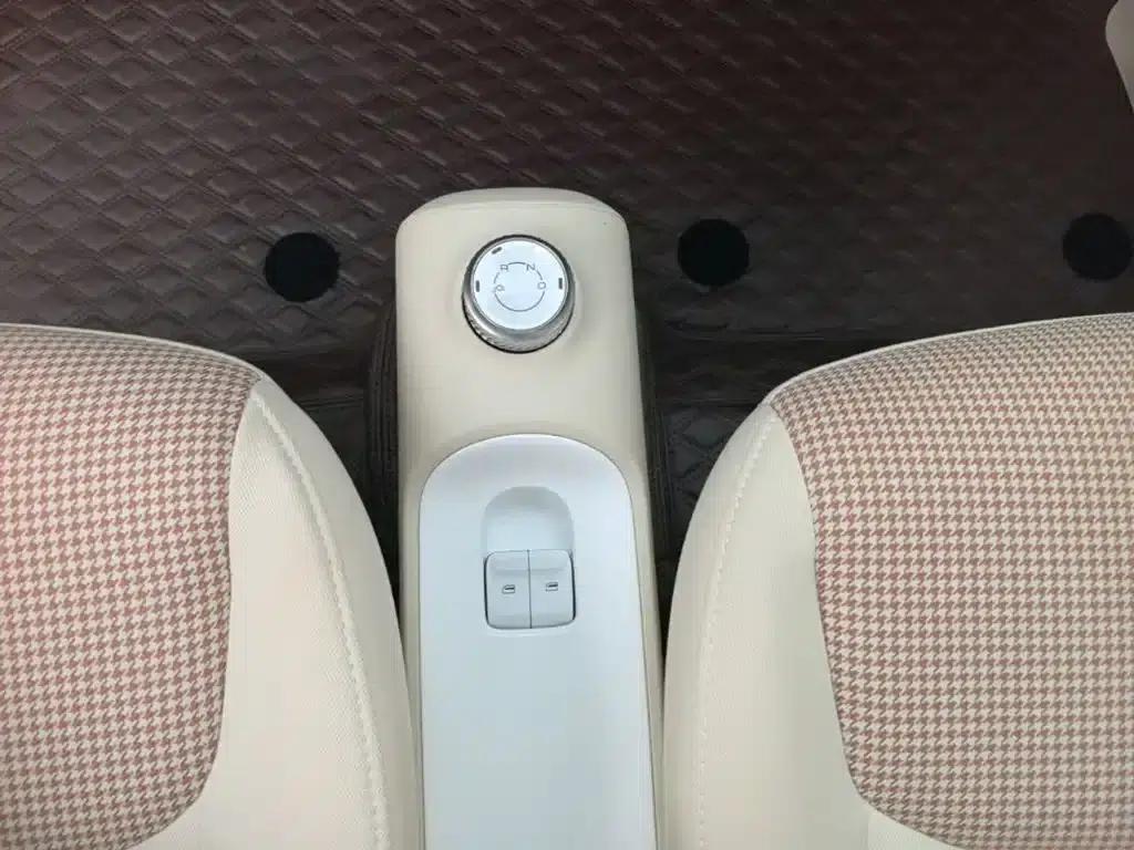 Hongguang MINIEV 2024 Third Generation 215km/h Youth Edition — миниатюра 14