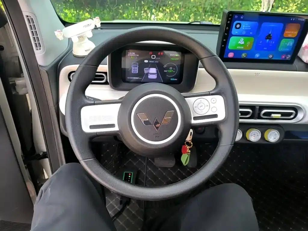 Hongguang MINIEV 2024 Third Generation 215km/h Youth Edition — миниатюра 11
